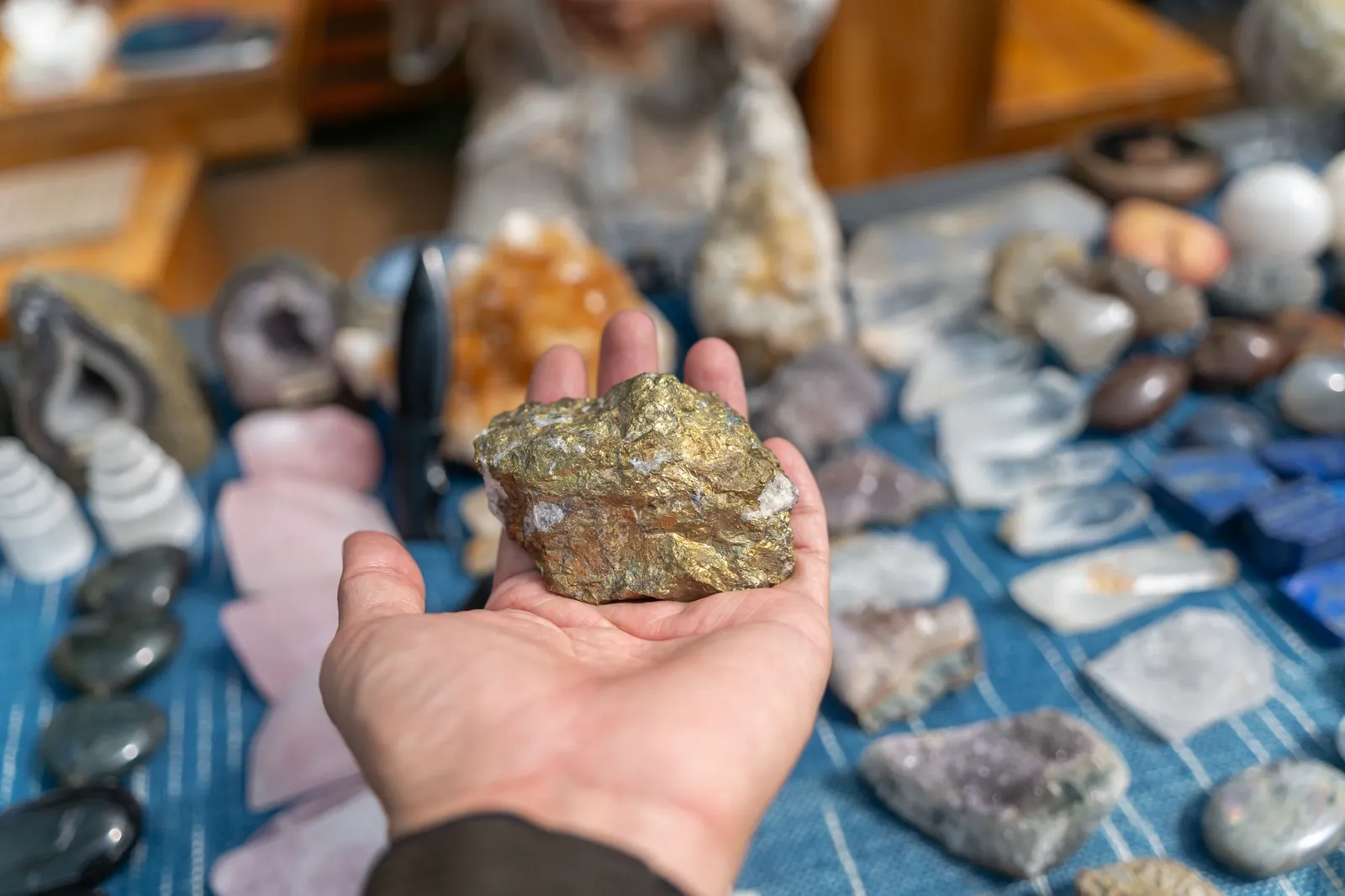 Mineral specimens